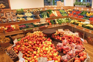 Obst und Gemüse im Hofladen BauernMARKT